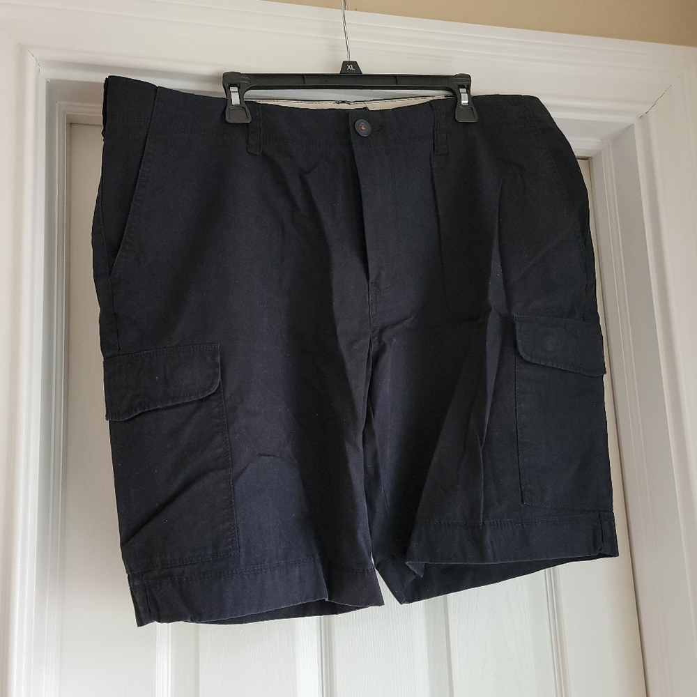 Tommy Hilfiger Men's Black Cargo Shorts  40W